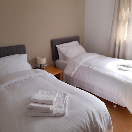 Quiet 3 Bed Close To The A1 Ньютон Эйклиф Экстерьер фото